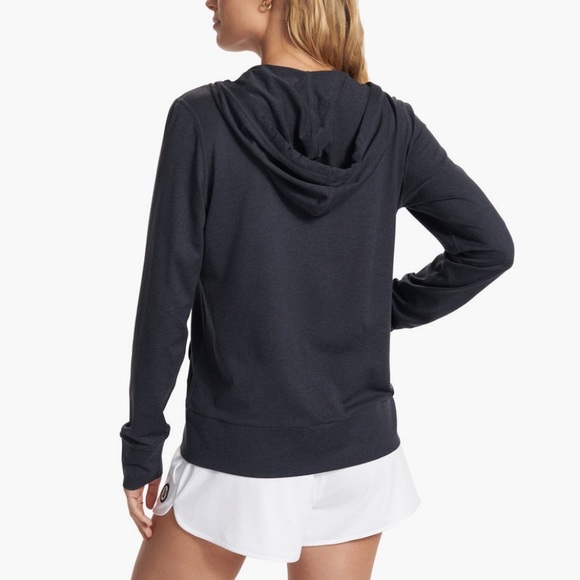 🆕Vuori Halo Performance Hoodie 2.0 in Color: Midnight Heather - Picture 2 of 9